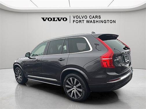 2023 Volvo XC90 Plus