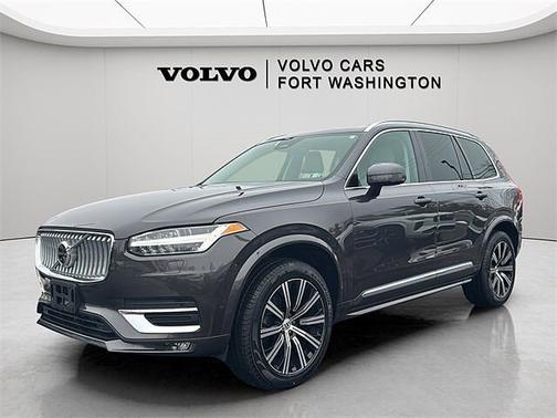 2023 Volvo XC90 Plus