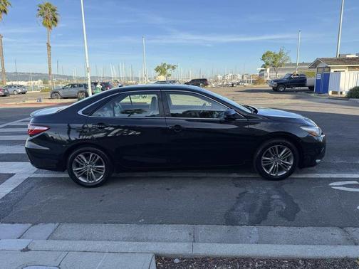 Attitude Black 2015 Toyota Camry SE