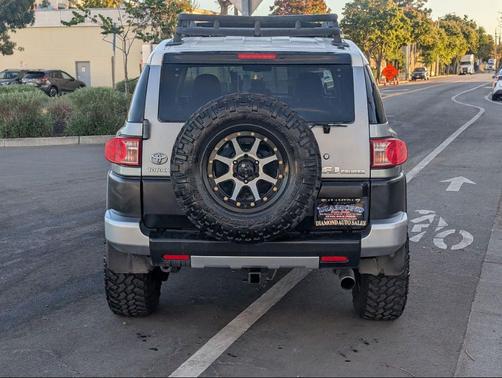 2010 Toyota FJ Cruiser Base