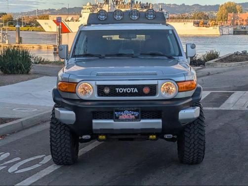 2010 Toyota FJ Cruiser Base