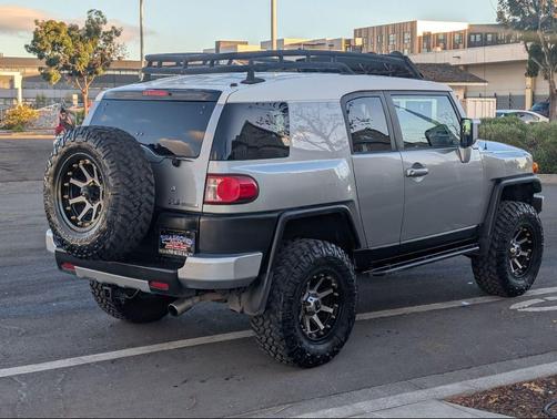 2010 Toyota FJ Cruiser Base