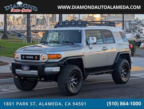 2010 Toyota FJ Cruiser Base