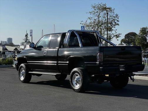 2001 Dodge Ram 2500 Base