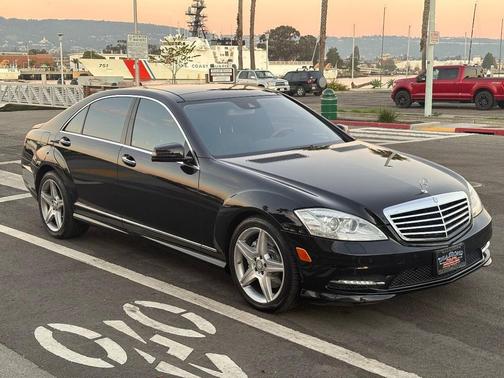2010 Mercedes-Benz S-Class Sedan