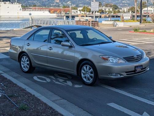 2003 Toyota Camry XLE