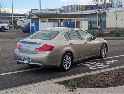 2009 INFINITI G37 Journey