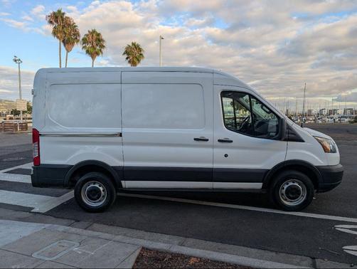 2018 Ford Transit-250 Base