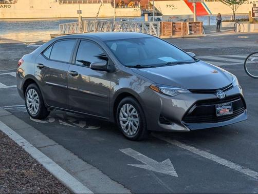 2018 Toyota Corolla LE
