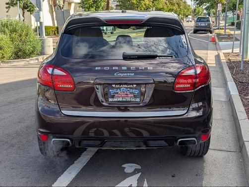 Mahogany Metallic 2014 Porsche Cayenne Platinum Edition
