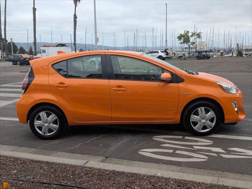 2016 Toyota Prius c Two