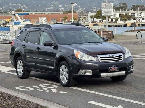 2010 Subaru Outback 2.5 i Premium