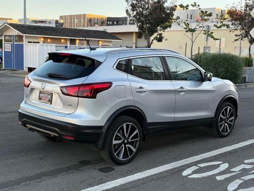 2017 Nissan Rogue Sport SL