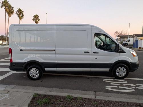 2018 Ford Transit-250 Base