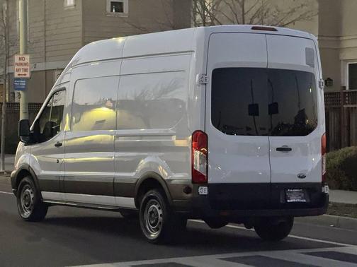 2017 Ford Transit-350 Base