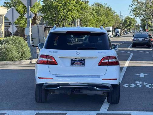 designo Diamond White Metallic 2015 Mercedes-Benz M-Class 4MATIC