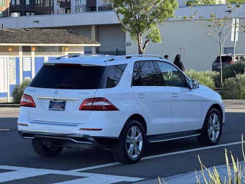 designo Diamond White Metallic 2015 Mercedes-Benz M-Class 4MATIC