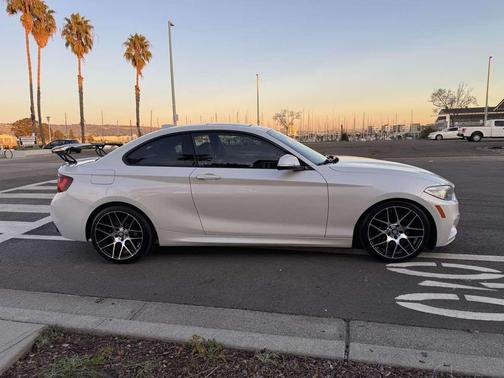 2014 BMW 228 228i