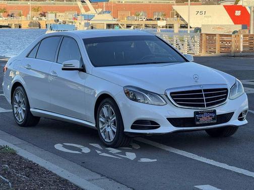 2014 Mercedes-Benz E-Class BlueTEC Luxury Sedan