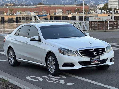 2014 Mercedes-Benz E-Class BlueTEC Luxury Sedan