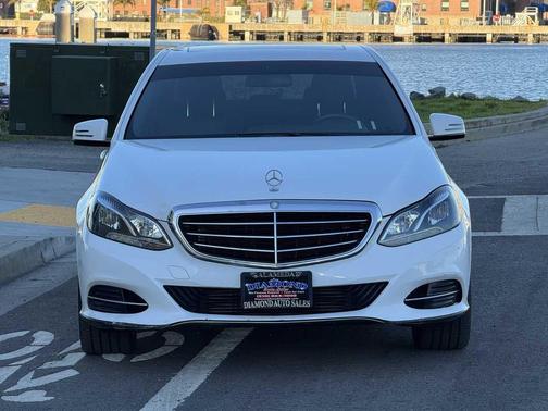 2014 Mercedes-Benz E-Class BlueTEC Luxury Sedan
