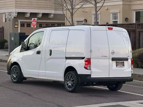 2015 Nissan NV200 SV