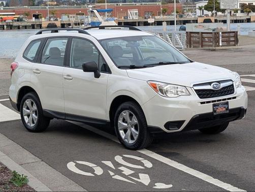 2016 Subaru Forester 2.5i