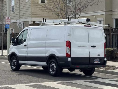 2017 Ford Transit-250 Base
