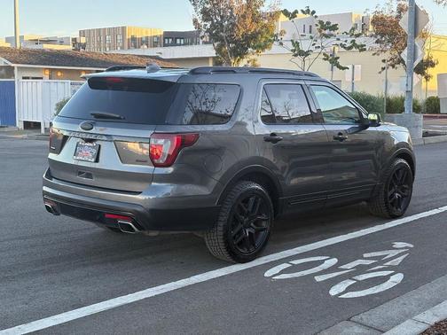 2017 Ford Explorer sport