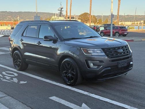 2017 Ford Explorer sport