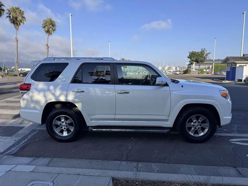 Blizzard Pearl 2011 Toyota 4Runner SR5