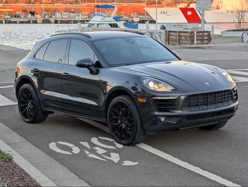 2018 Porsche Macan S