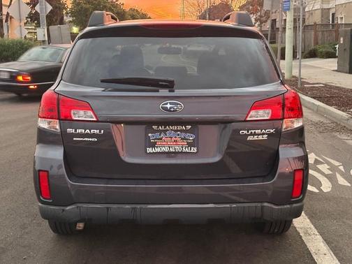 2010 Subaru Outback 2.5 i Limited