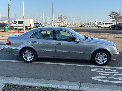 2005 Mercedes-Benz E-Class CDI Sedan