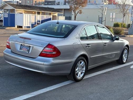 2005 Mercedes-Benz E-Class CDI Sedan
