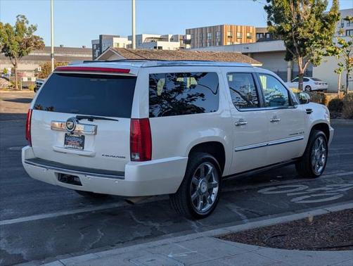 2008 Cadillac Escalade ESV Standard
