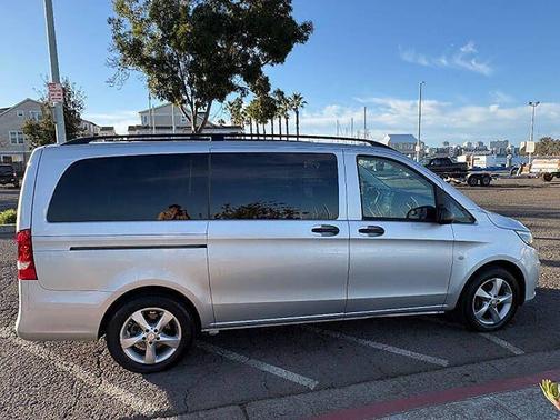 Brilliant Silver Metallic 2016 Mercedes-Benz Metris Base
