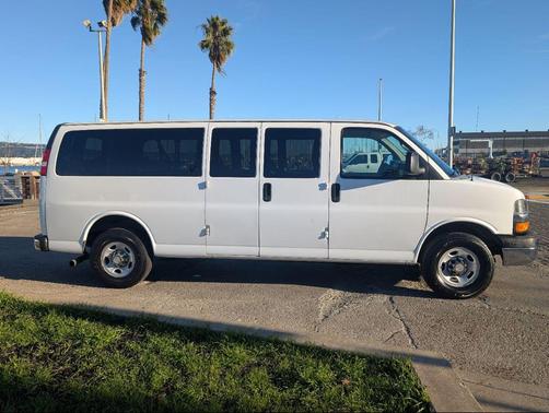 2013 Chevrolet Express 3500 LT