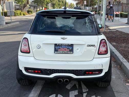 2011 MINI Cooper S Base