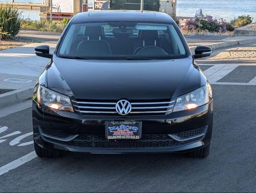 Black 2014 Volkswagen Passat 2.0L TDI DSG SE w/Sunroof