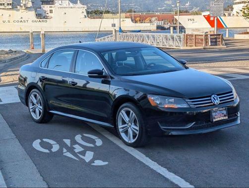 Black 2014 Volkswagen Passat 2.0L TDI DSG SE w/Sunroof