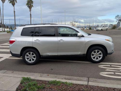 2013 Toyota Highlander SE