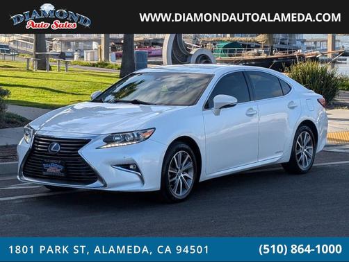 Eminent White Pearl 2016 Lexus ES 300h Base