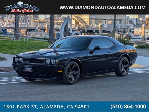 2014 Dodge Challenger SXT