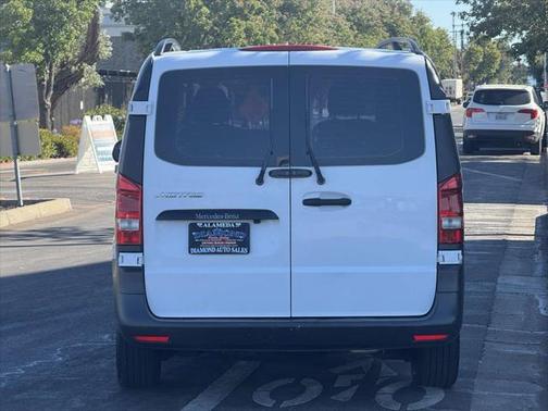 2018 Mercedes-Benz Metris Base