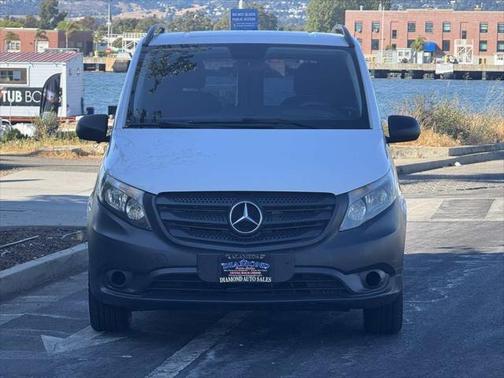 2018 Mercedes-Benz Metris Base