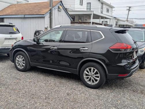 2020 Nissan Rogue SV