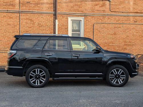 Midnight Black Metallic 2022 Toyota 4Runner Limited