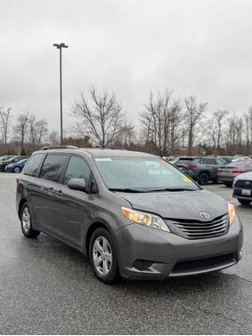 2015 Toyota Sienna LE