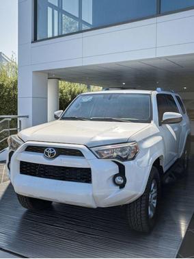 Super White 2017 Toyota 4Runner SR5